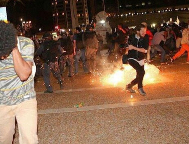 Βίντεο: Τρεις νεκροί σε επίθεση με μαχαίρι στο Ισραήλ